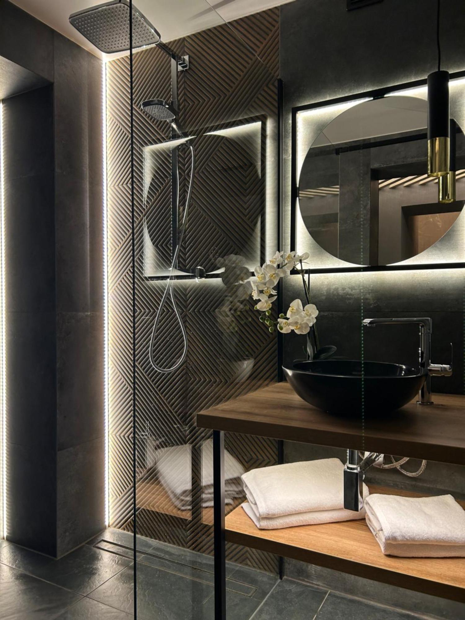 Leo Apartment Suite & Private Spa Zone - Old City Μπρατισλάβα Εξωτερικό φωτογραφία