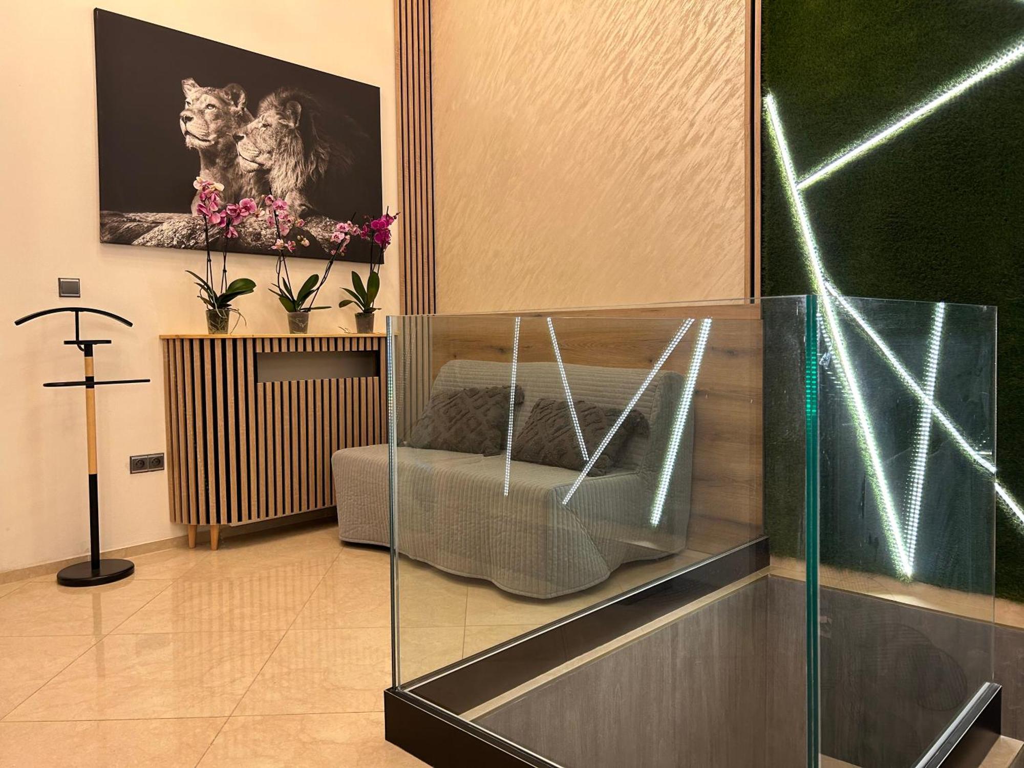 Leo Apartment Suite & Private Spa Zone - Old City Μπρατισλάβα Εξωτερικό φωτογραφία