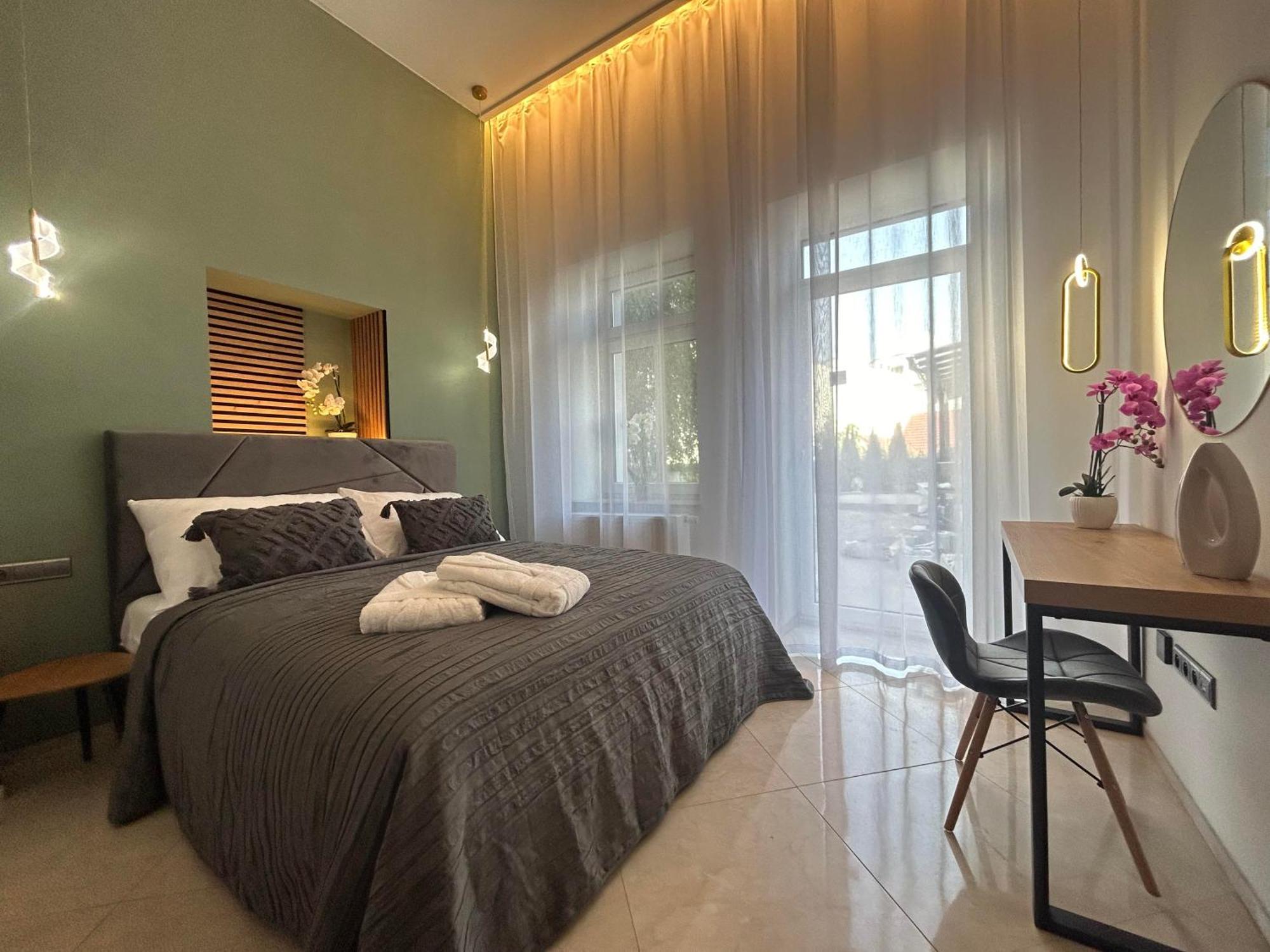 Leo Apartment Suite & Private Spa Zone - Old City Μπρατισλάβα Εξωτερικό φωτογραφία