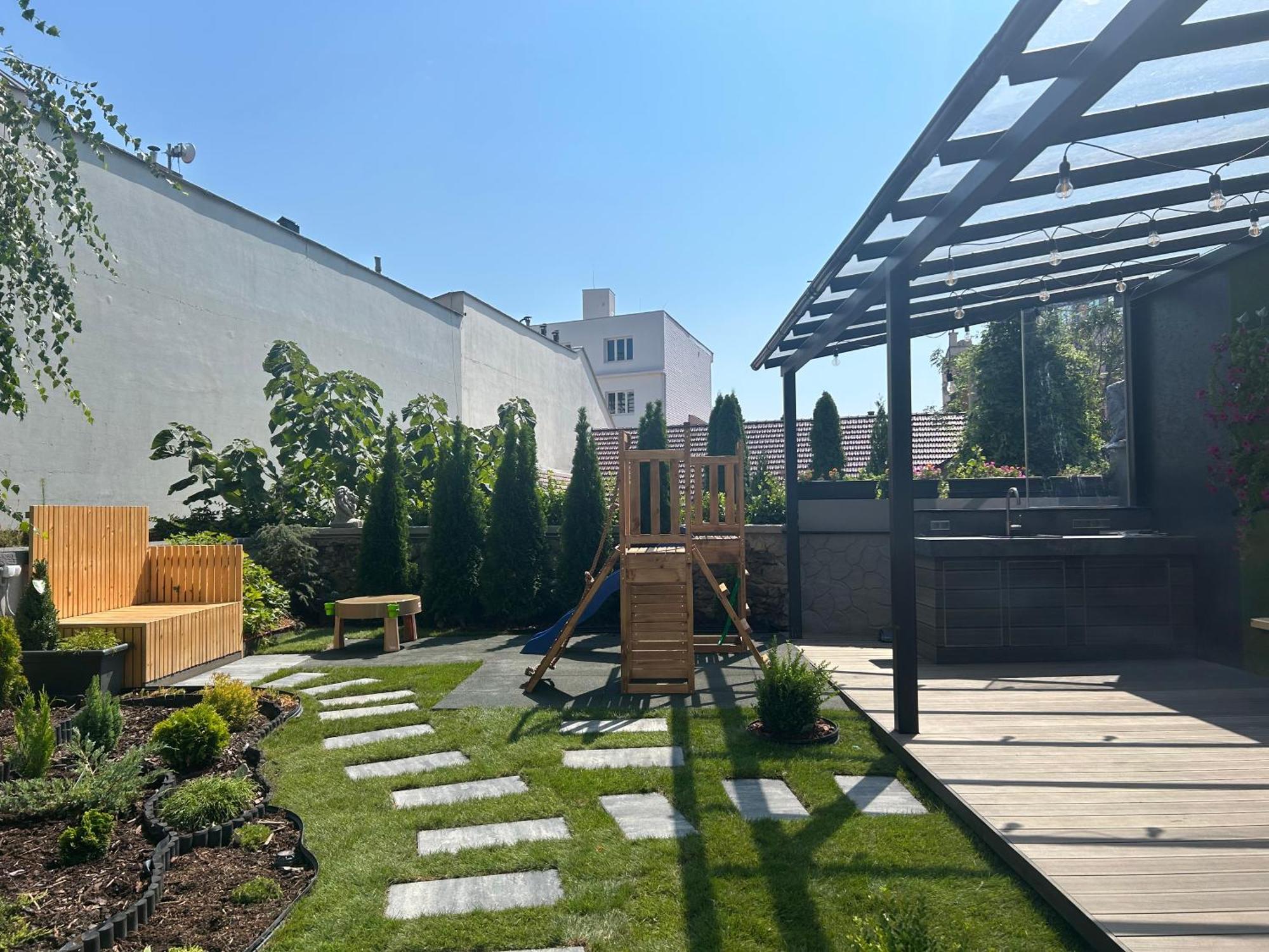 Leo Apartment Suite & Private Spa Zone - Old City Μπρατισλάβα Εξωτερικό φωτογραφία