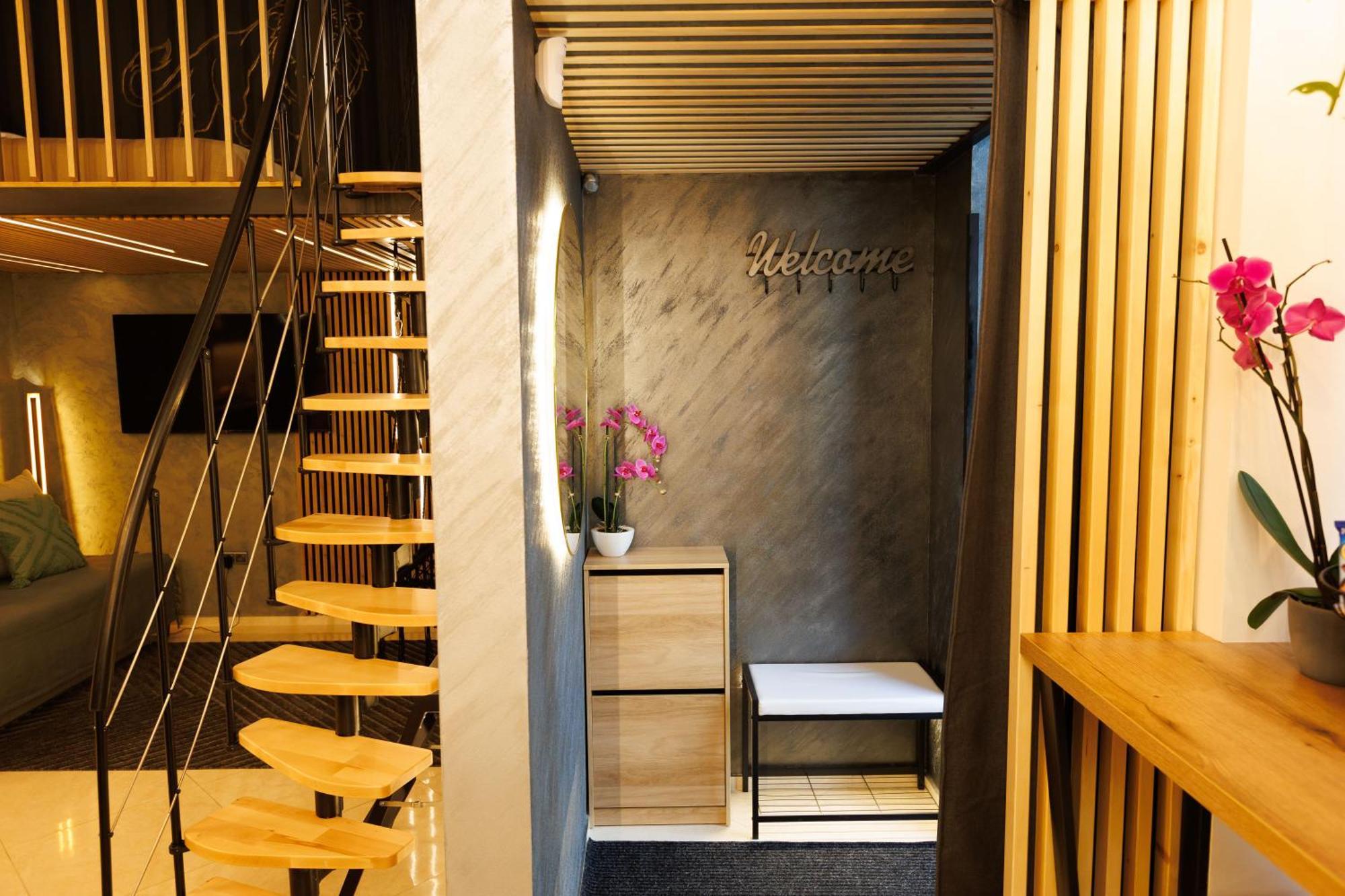 Leo Apartment Suite & Private Spa Zone - Old City Μπρατισλάβα Εξωτερικό φωτογραφία
