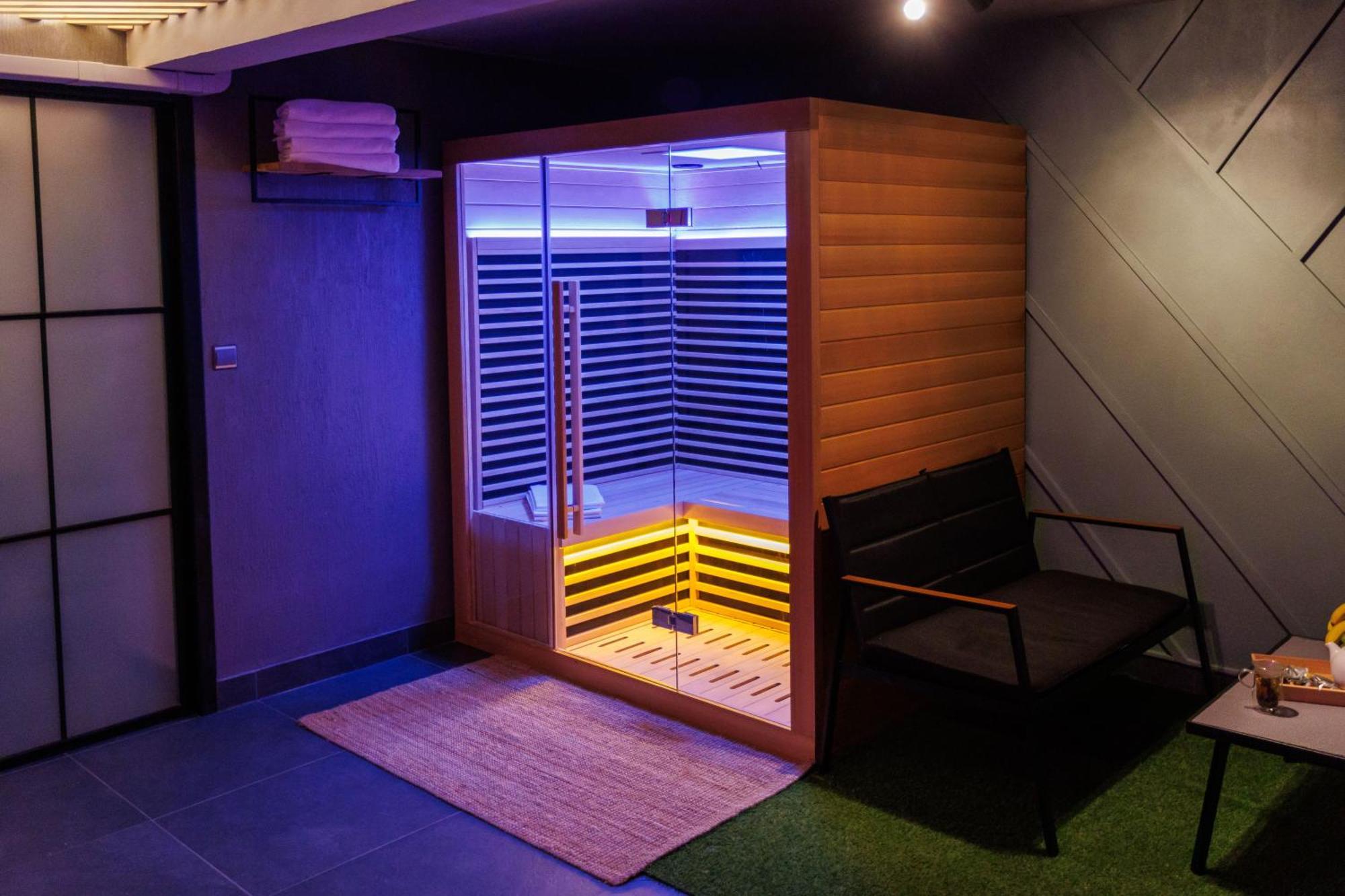 Leo Apartment Suite & Private Spa Zone - Old City Μπρατισλάβα Εξωτερικό φωτογραφία