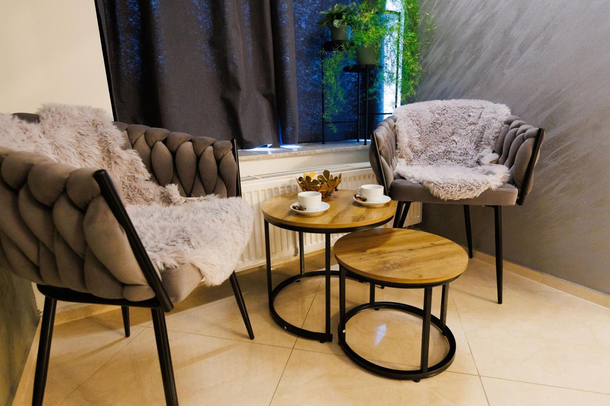 Leo Apartment Suite & Private Spa Zone - Old City Μπρατισλάβα Εξωτερικό φωτογραφία