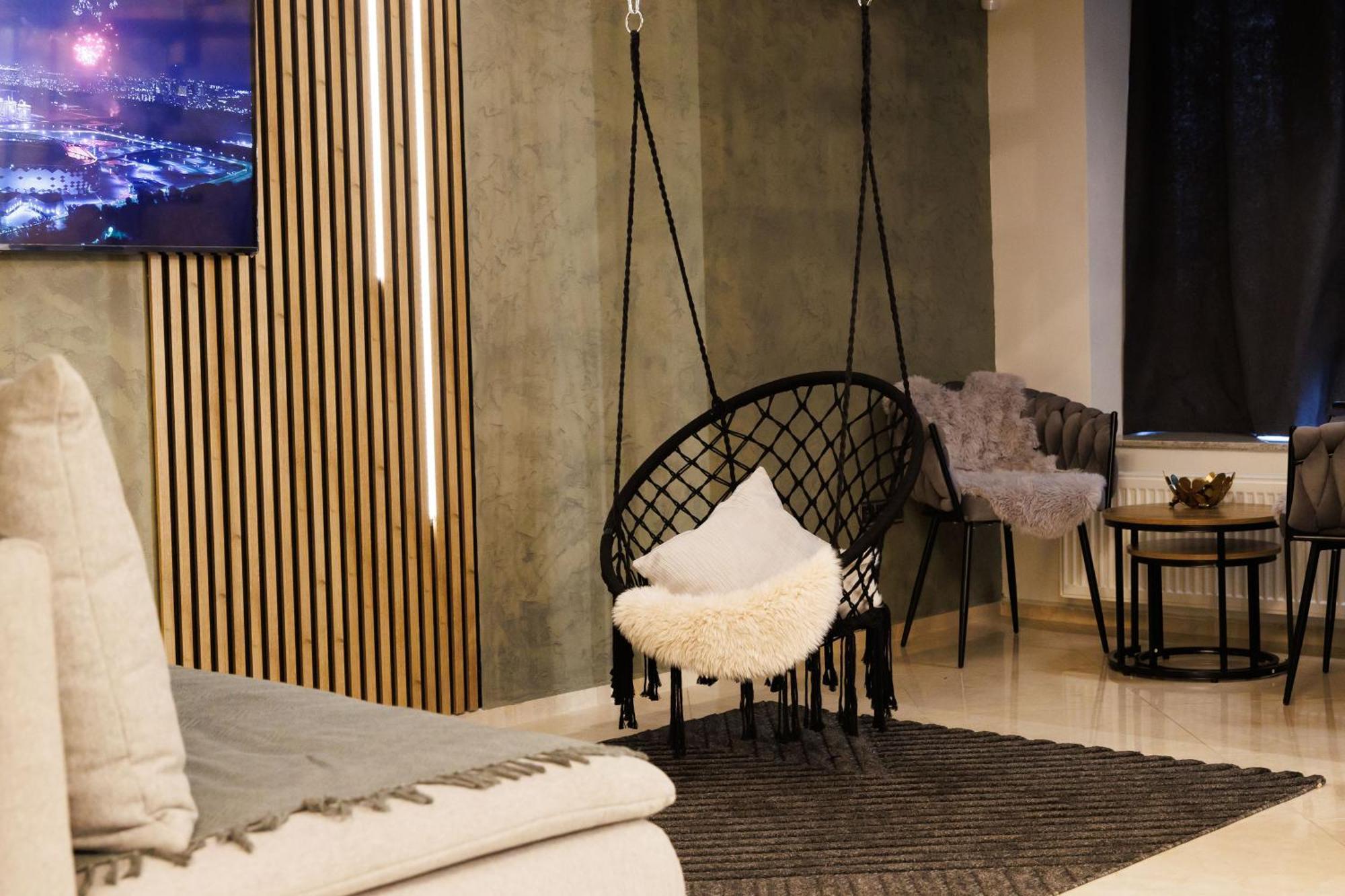 Leo Apartment Suite & Private Spa Zone - Old City Μπρατισλάβα Εξωτερικό φωτογραφία